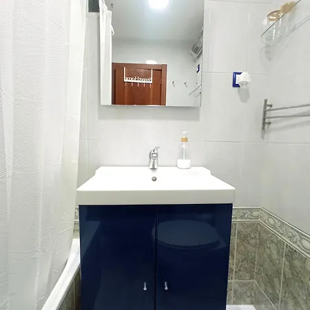 Hz Renfe Apartamento *
